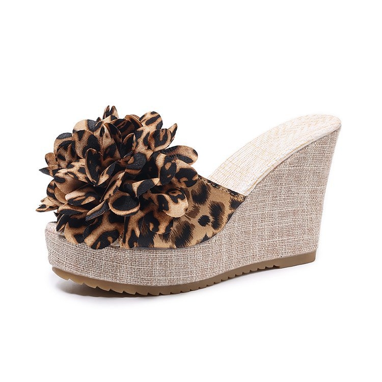 Női szandál vastag talpú klínnel, PU felső rész, PU belső, gumitalp, koreai stílus