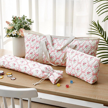 Visokokapacitna torbica za šminku, prijenosna s cvjetnim uzorkom, šivani quilt dizajn, 3-dijelni set