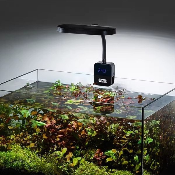 LED klip lampica za akvarij s punim spektrom i prikazom temperature (RGB, 8W)