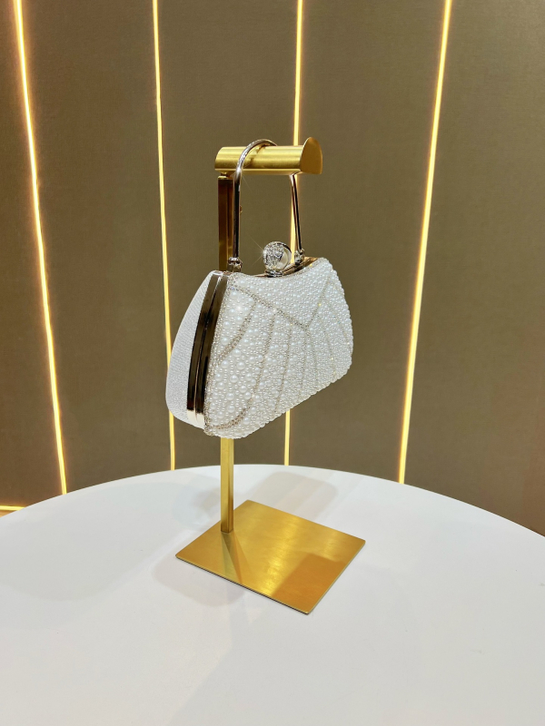 Poliester torba za ruku, horizontalno kvadratnog oblika, zaključavanje, džep za telefon, gradski minimalistički stil, ljeto 2025