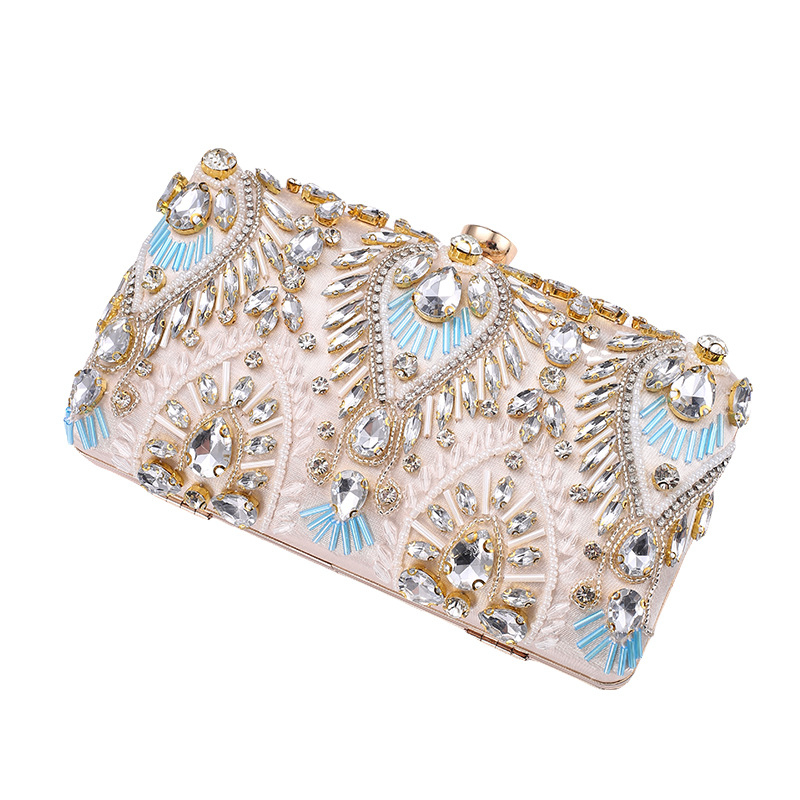 Večernja clutch kutijskog stila, telo od poliestera, satinska podstava, tvrdi kućište, pretinac za mobitel