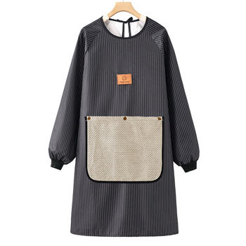 Pregača s rukavima, vodootporna i otporna na ulje; materijal: vodootporna kompozitna tkanina; uzorak: prugasti/mrežasti