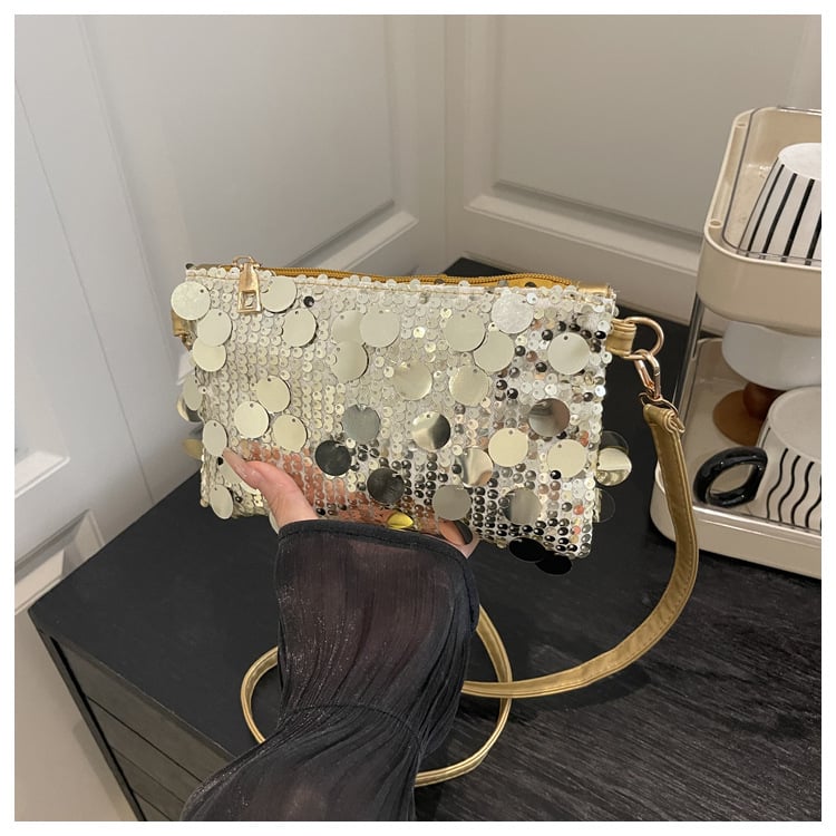 Alkar alatti táska telefonzsebbel, puha ovális forma, cipzáras nyitás, városi minimalista stílus