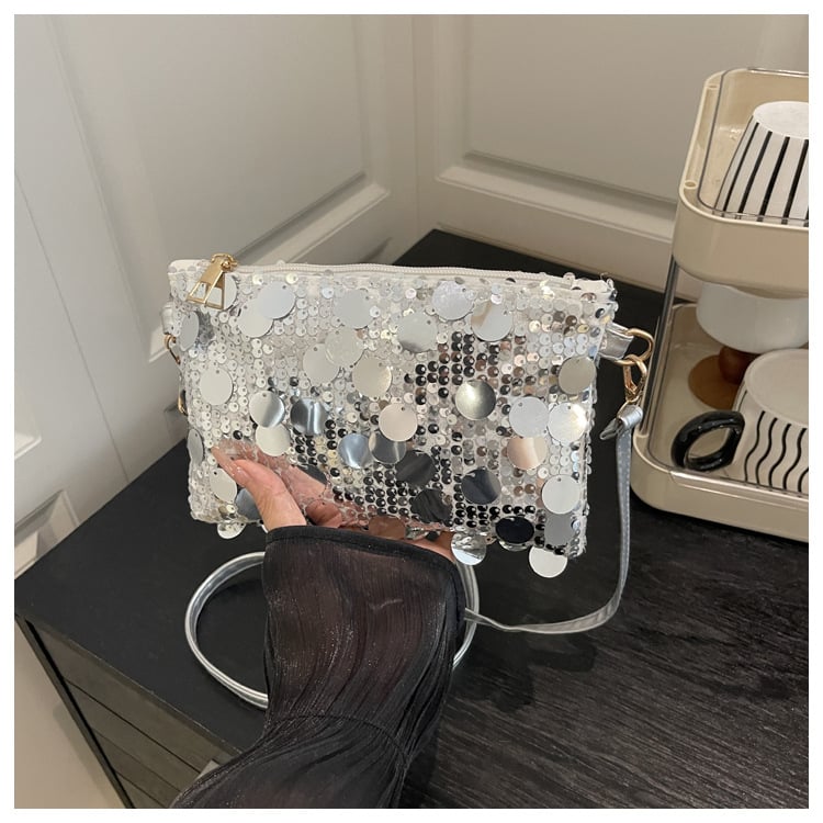 Alkar alatti táska telefonzsebbel, puha ovális forma, cipzáras nyitás, városi minimalista stílus