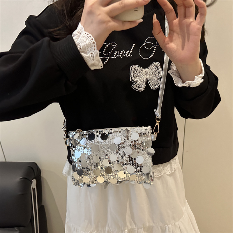 Alkar alatti táska telefonzsebbel, puha ovális forma, cipzáras nyitás, városi minimalista stílus