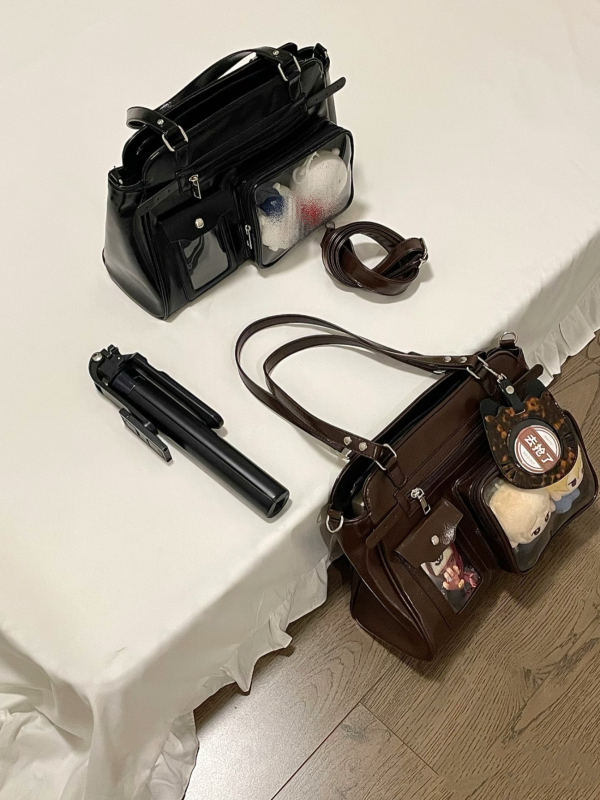 Crossbody torba, japansko-korejski stil, PU materijal, horizontalni pravokutni oblik, zatvaranje zatvaračem