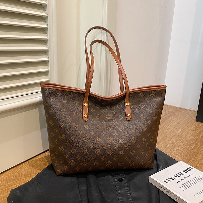 PU Tote táska, utcai trend stílus, vízszintes négyszögletes forma, cipzáras zárás, belső zseb a telefon számára