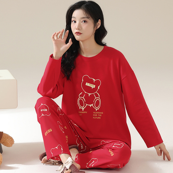 Női pamut pizsama szett hosszú ujjú felsővel és hosszú nadrággal, kerek nyak, 95–100% pamut, anyag-tömege 201–250 g/m²