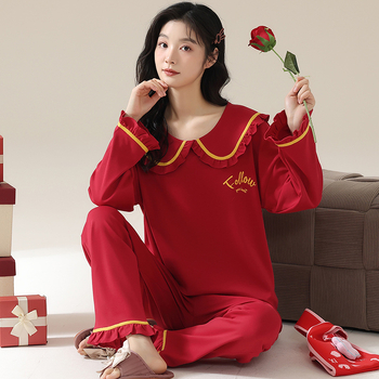 Női pamut pizsama szett hosszú ujjú felsővel és hosszú nadrággal, kerek nyak, 95–100% pamut, anyag-tömege 201–250 g/m²