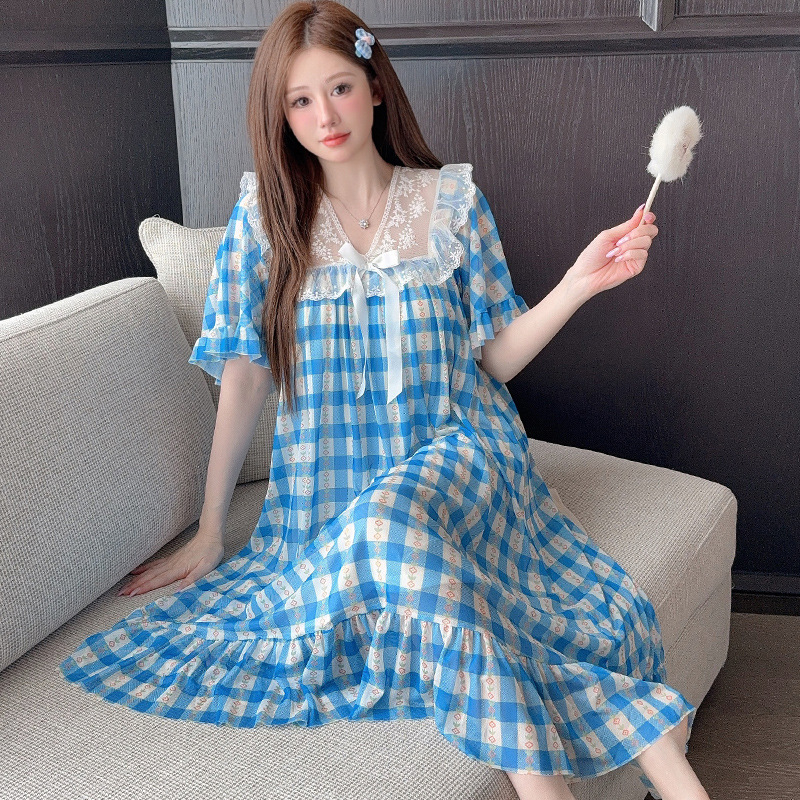 Material plasă; stil Siamese/Fairy; 90–95% poliester; țesătură subțire; decolteu în V