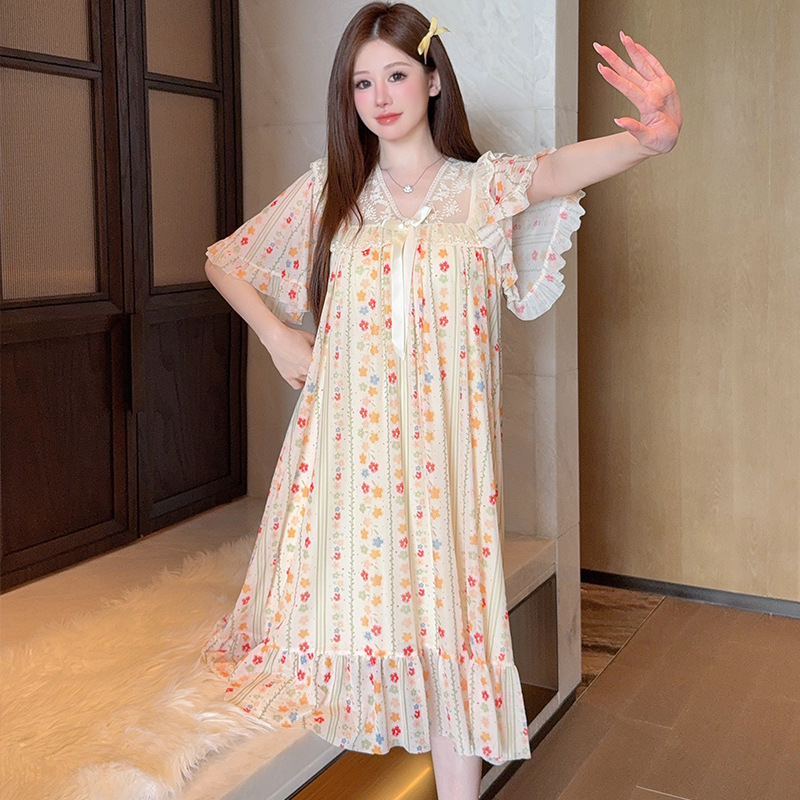 Material plasă; stil Siamese/Fairy; 90–95% poliester; țesătură subțire; decolteu în V