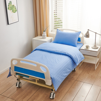 Kórházi ágynemű háromrészes készlet, poliészter-pamut satin, reaktív nyomtatás és festés, GSM 1600, csíkos minta