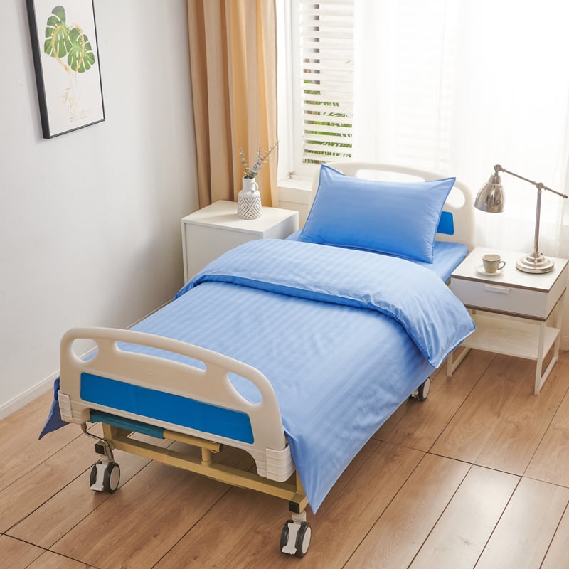 Kórházi ágynemű háromrészes készlet, poliészter-pamut satin, reaktív nyomtatás és festés, GSM 1600, csíkos minta