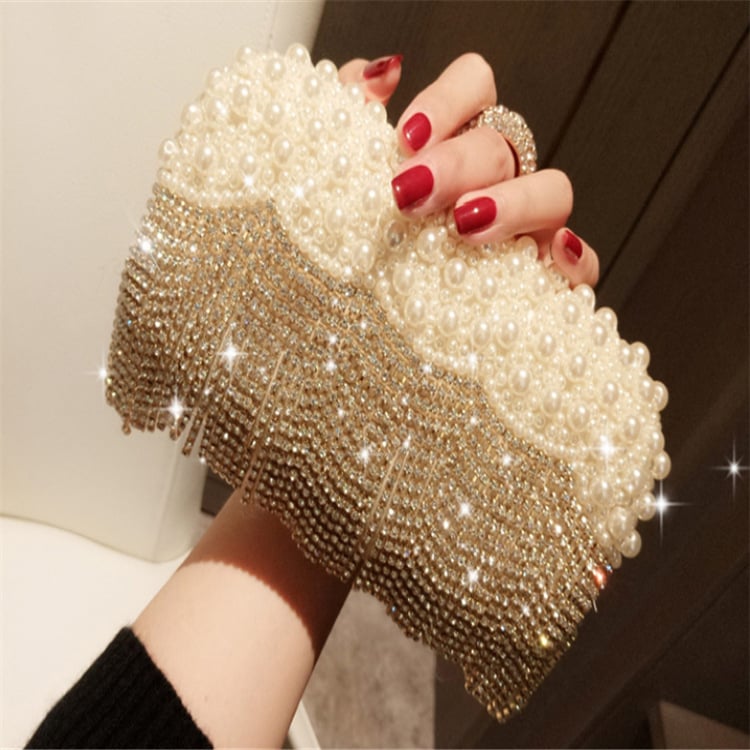 Estélyi clutch gyöngyös tassellel és gyémánt díszítéssel, keresztpánttal, poliészterből, vízszintes négyszögletes forma