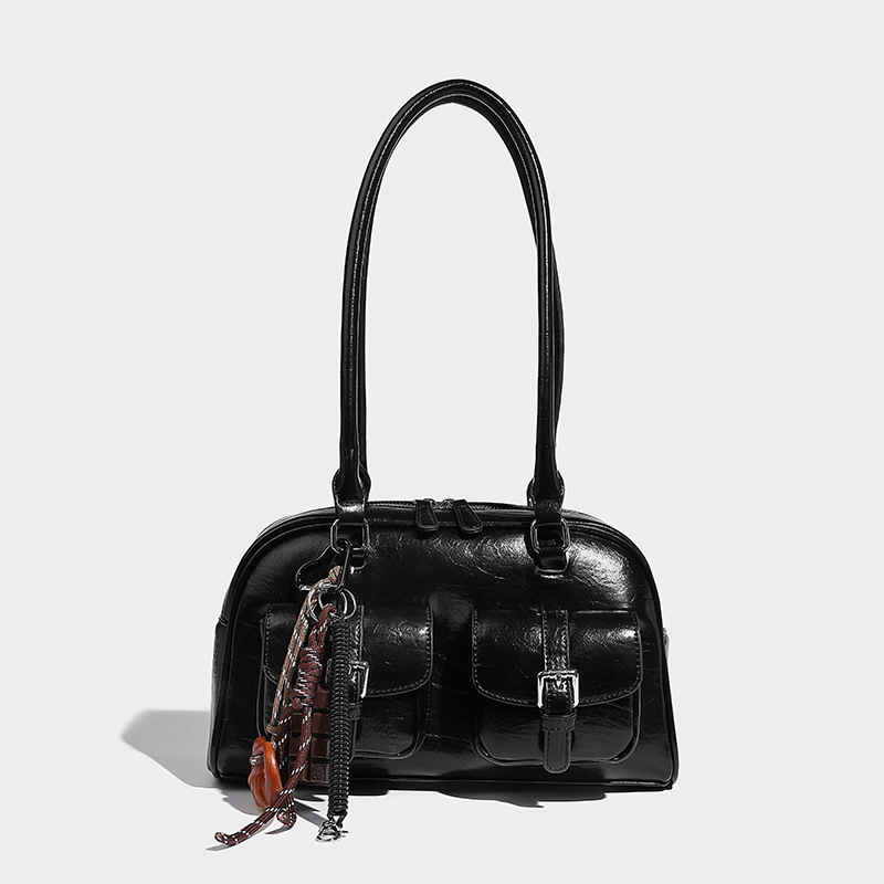 PU anyagú párnás alakú válltáska — városi egyszerűség stílus, cipzáras nyitás, 2025 nyár