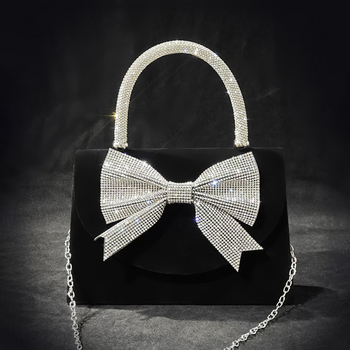 Esti keresztpántos táska, négyzetes formával, flap-zárású, poliészter anyagból, telefonnak zseb