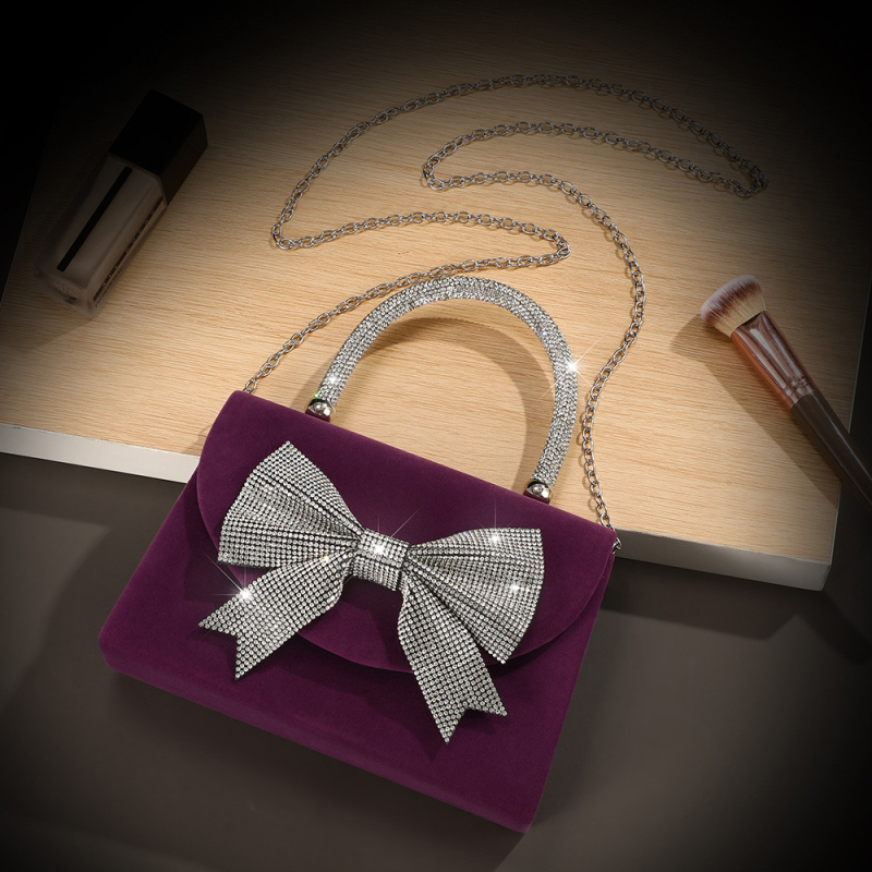 Esti keresztpántos táska, négyzetes formával, flap-zárású, poliészter anyagból, telefonnak zseb