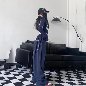 Gyerekeknek szóló hip-hop tánc szett: hosszú ujjas póló betűs mintával és lazán szabott nadrágokkal, kerek nyak, pamut, tavasz–ősz, 3-8 és 8+ korosztálynak