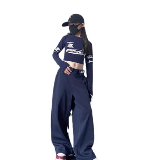 Gyerekeknek szóló hip-hop tánc szett: hosszú ujjas póló betűs mintával és lazán szabott nadrágokkal, kerek nyak, pamut, tavasz–ősz, 3-8 és 8+ korosztálynak