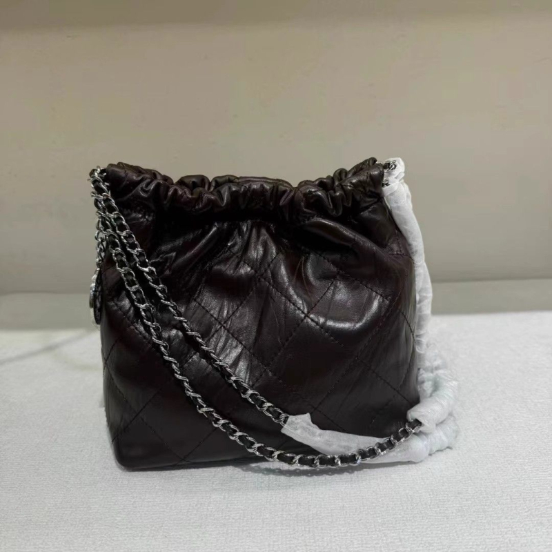 Vödör alakú táska lánccal, uniszex stílus, anyaga poliészter-pamut, PU bélés, mindennapi használatra