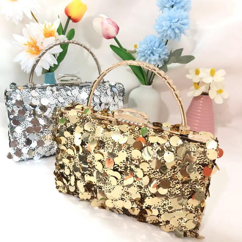 PVC večernja clutch torba, horizontalnog kvadratnog oblika s poklopcem, tvrda konstrukcija, magnetsko zatvaranje, unutarnja pretinica za telefon, podstava poliester-pamuk, street trendy stil, ljeto 2024