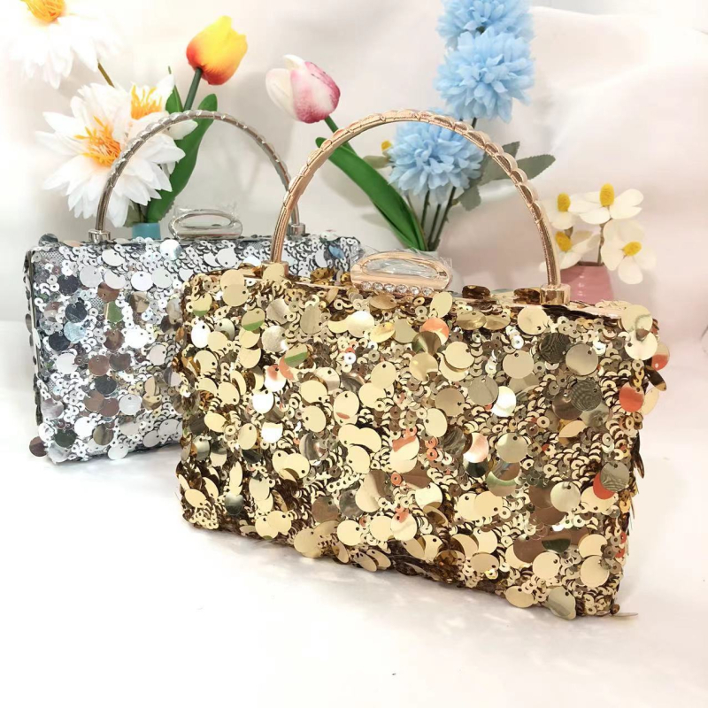 PVC večernja clutch torba, horizontalnog kvadratnog oblika s poklopcem, tvrda konstrukcija, magnetsko zatvaranje, unutarnja pretinica za telefon, podstava poliester-pamuk, street trendy stil, ljeto 2024