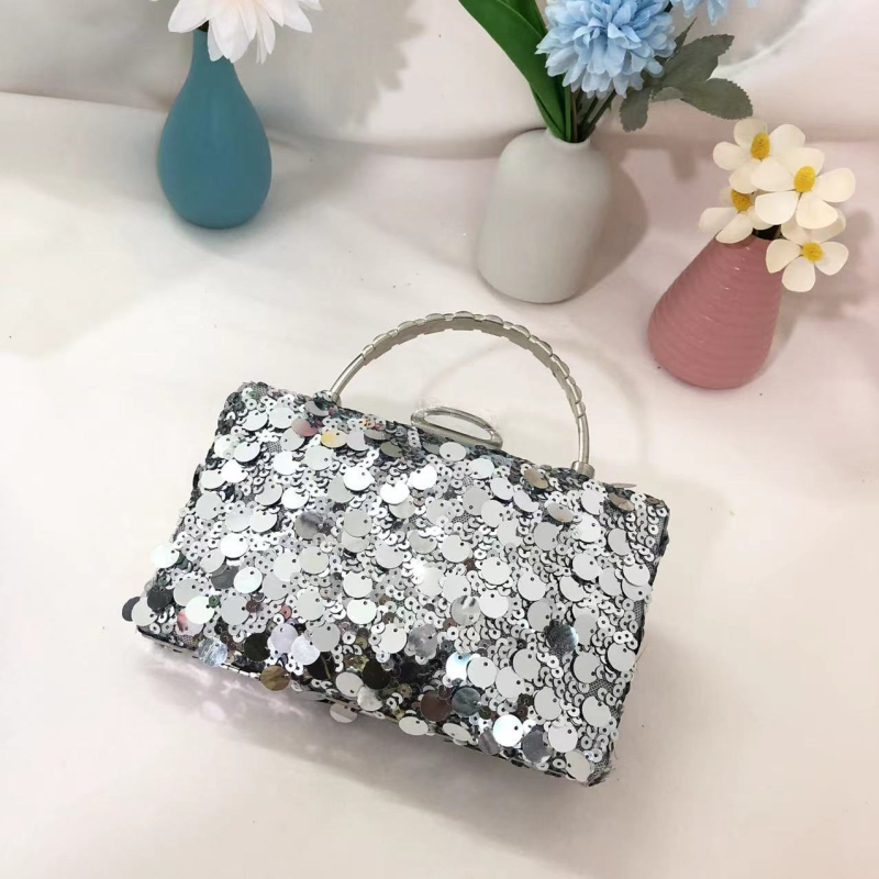 PVC večernja clutch torba, horizontalnog kvadratnog oblika s poklopcem, tvrda konstrukcija, magnetsko zatvaranje, unutarnja pretinica za telefon, podstava poliester-pamuk, street trendy stil, ljeto 2024