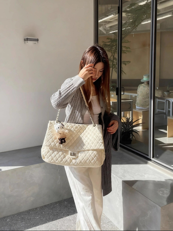 Nagy kapacitású kézitáska gyémánt mintás lánccal, PU anyag, horizontális négyszög alakú