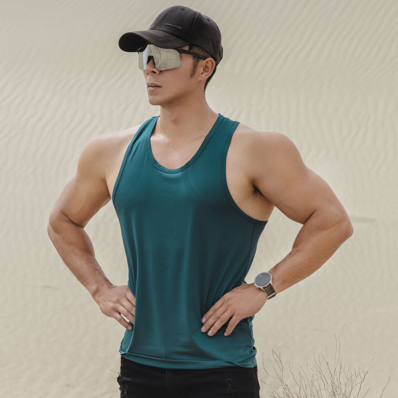 Мъжки безръкав спортен елек – летен, дишащ, бързосъхнещ, еластична полиестерна материя (90%)