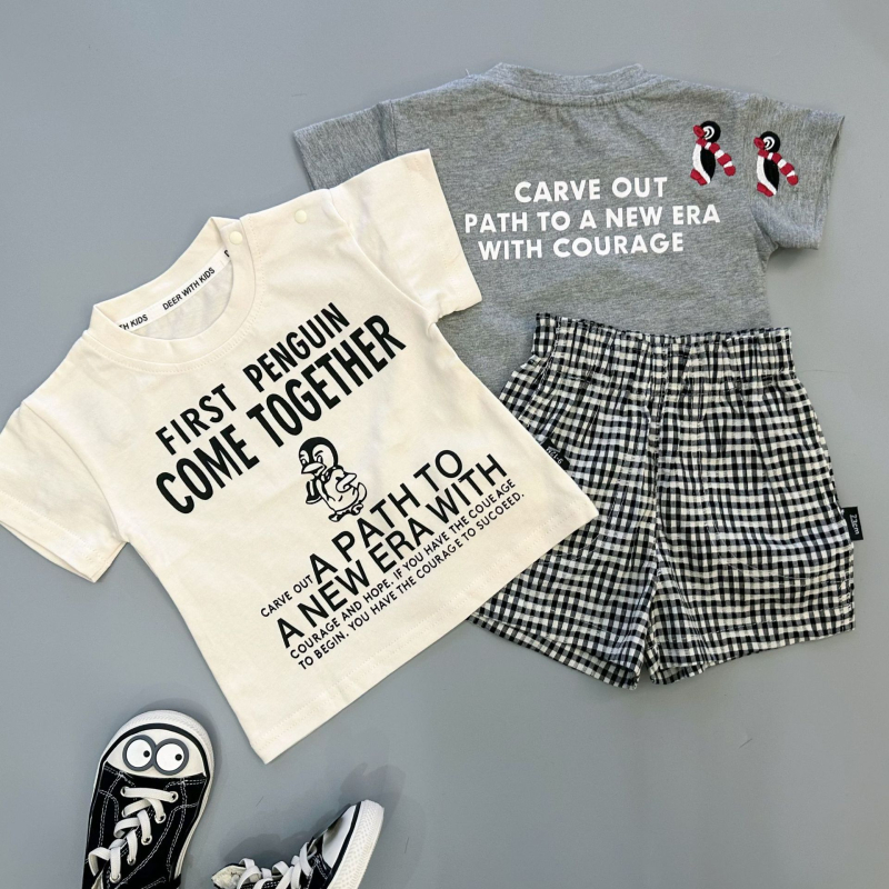 100% pamuk dječji ljetni T-shirt s izvezenim slovima i motivom pingvina - ležerni stil za uzrast 1-3 godine (Ljeto 2025)