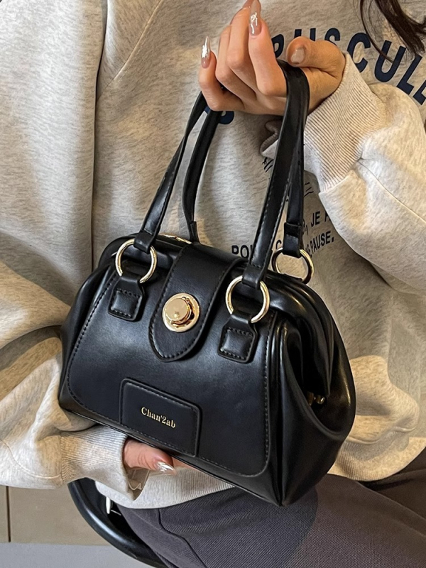 PU bucket torbica, street style, pravokutnog oblika, zatvarač s latch mehanizmom, poliester podstava, džep za telefon, jedna naramenica, za svakodnevnu upotrebu