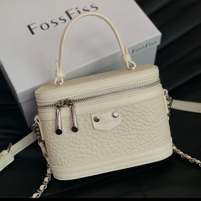 Női valódi bőrből készült doboz alakú hengertáska, cipzáros nyitás, poliészter bélés, 2025 nyara