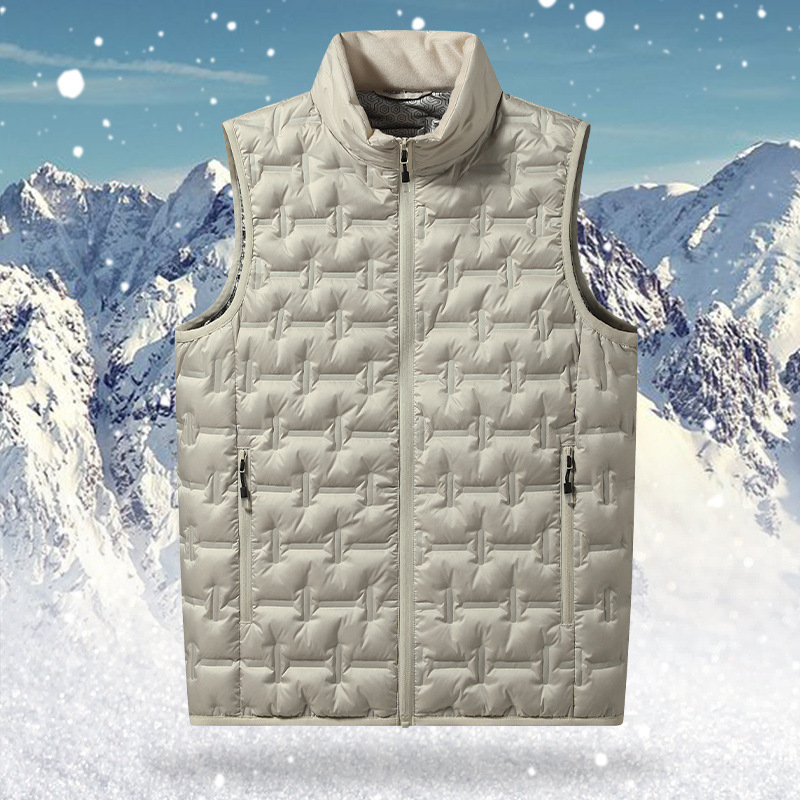 Пухена жилетка, свободен силует, яка стойка без качулка, удебелена за зима, пълнеж 100% бял пух патици, полиестерна материя, джобове по страничните шевове