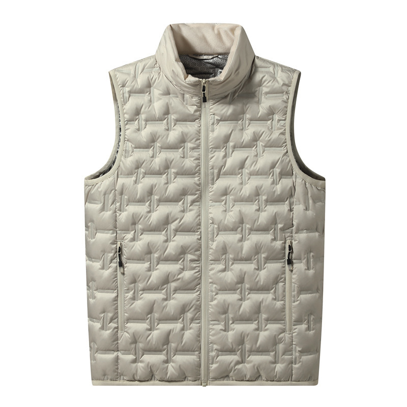 Пухена жилетка, свободен силует, яка стойка без качулка, удебелена за зима, пълнеж 100% бял пух патици, полиестерна материя, джобове по страничните шевове