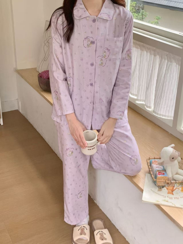 100% pamutból készült kettős réteg géz pizsama szett, egyszerű, hétköznapi stílus, hosszú ujjú felső és hosszú nadrág, négyszögletes gallér, mind a négy évszakra