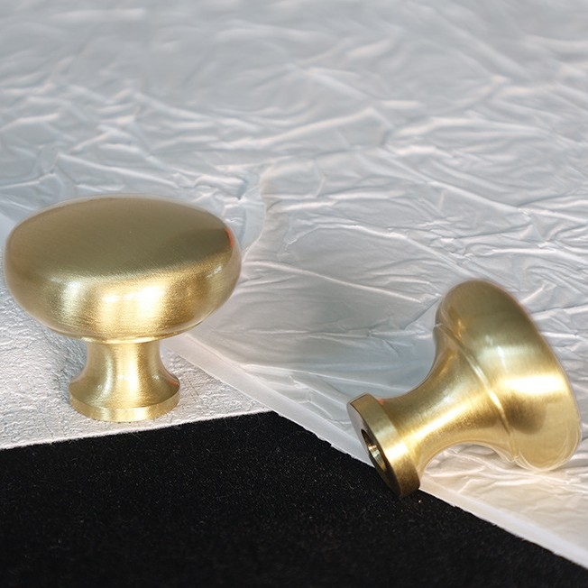 Mesing ručka za vrata ormarića, francuski stil, modern minimalistički dizajn, površinsko ugradna, CNC obrada