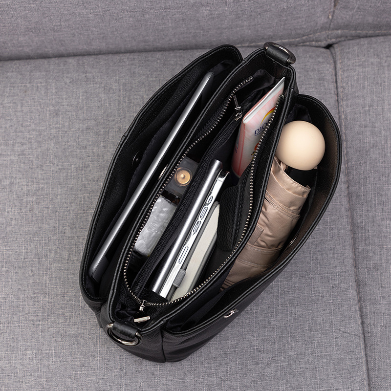 Boston torba od prave kože, koža prvog sloja, unutarnji džepovi sa zatvaračem, crossbody naramenica