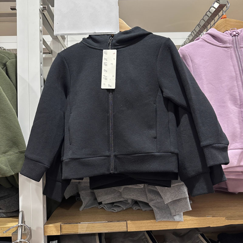 Gyerekeknek szóló sportos zip Hoodie kapucnival, koreai stílus, magas elaszticitás, gyorsan száradó anyag, nyúl szőréből készült fő anyag.