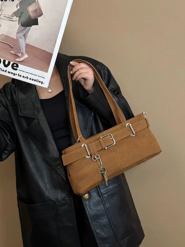 Kožna torba za rame u retro stilu, vodoravnog kvadratnog oblika, zatvaranje na zip, unutarnji džep s zipom i džep za dokumente