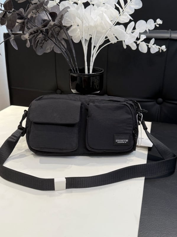 Lulu M-P torba za kameru, višestruke džepove, vodootporna, unisex crossbody torba s pretincima za telefon i dokumente