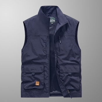 Vesta lejeră fără mâneci cu guler înalt, fermoar și buzunare tridimensionale