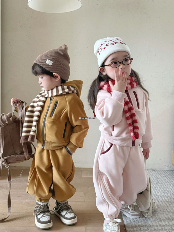 Detský dvojdielny set: mikina so zipsom v kórejskom štýle, hrubá a teplá, bodkovaný vzor, Zima 2025