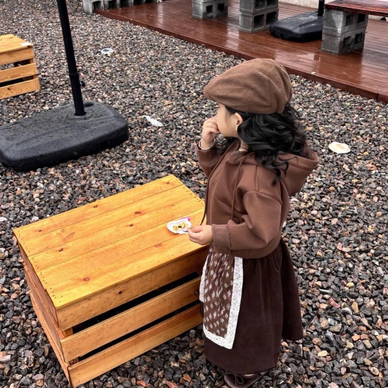 Σετ δύο τεμαχίων για κορίτσια: τοπ από βαμβάκι и φούστα από corduroy για άνοιξη-φθινόπωρο, χαλαρό στυλ