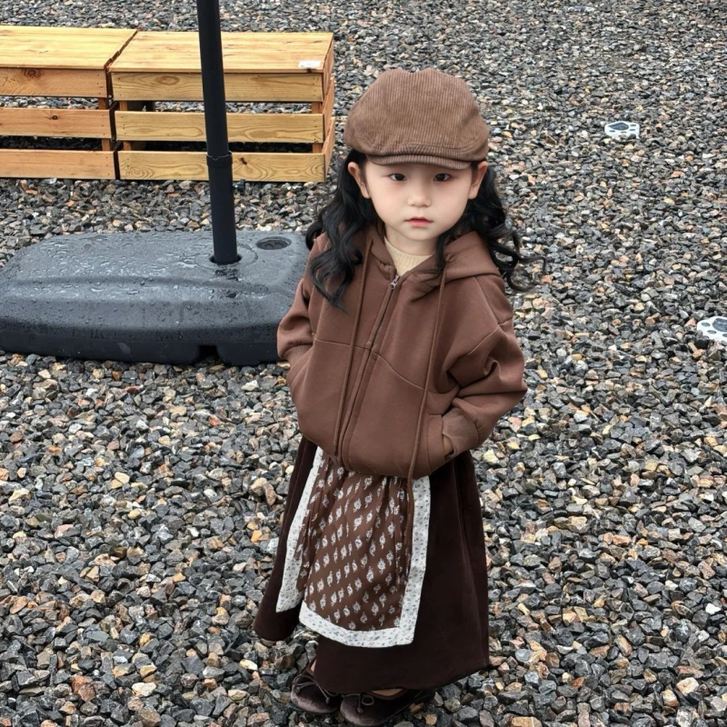 Σετ δύο τεμαχίων για κορίτσια: τοπ από βαμβάκι и φούστα από corduroy για άνοιξη-φθινόπωρο, χαλαρό στυλ