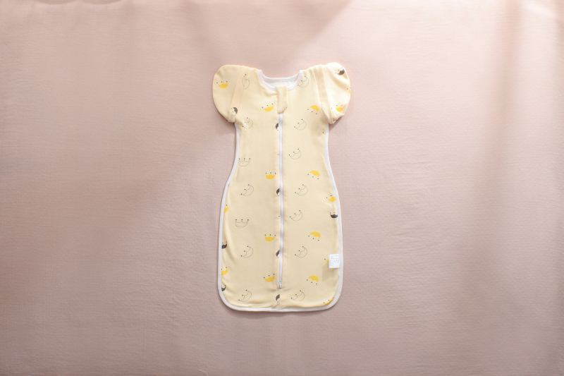 Woven Children Baba alvózsák, ölelős kendő, 100% pamut, poliészter töltet, állatmintás, újszülött