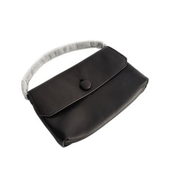 Torba za telefon od top-grain kravlje kože, vegetable-tanned leather, podstava od kože, elegantan zreli ženski stil, jesen 2025