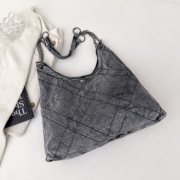 Denim városi táska függőleges négyzet alakú, cipzárral, telefontartó zsebbel, belső patch zsebbel