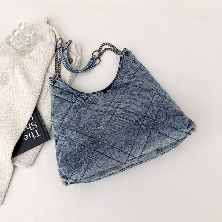 Denim városi táska függőleges négyzet alakú, cipzárral, telefontartó zsebbel, belső patch zsebbel