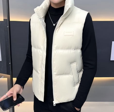 Мъжки пухен елек - къс модел, Stand-up яка, Свободен силует, Закопчаване с връзки, Полиестер