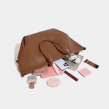 Tote táska, PU anyag, horizontális négyzet alakú, mágneszár, 2025 tavasz